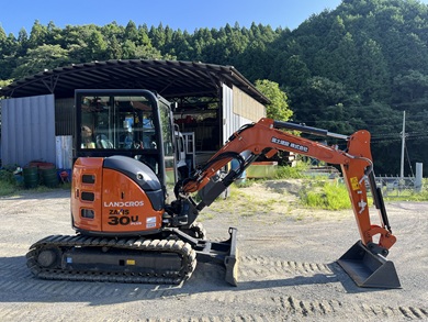 日立建機ZAXIS30U